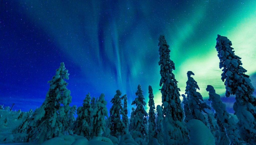 Where in the U.S. to catch the northern lights outside of Alaska